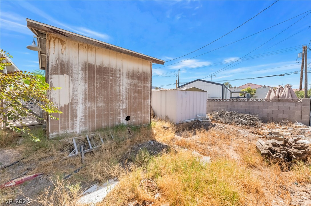 2029 College Circle Property Photo 31