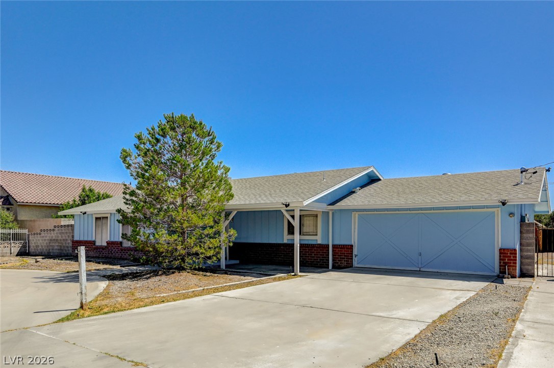 3660 Thom Boulevard Property Photo 3