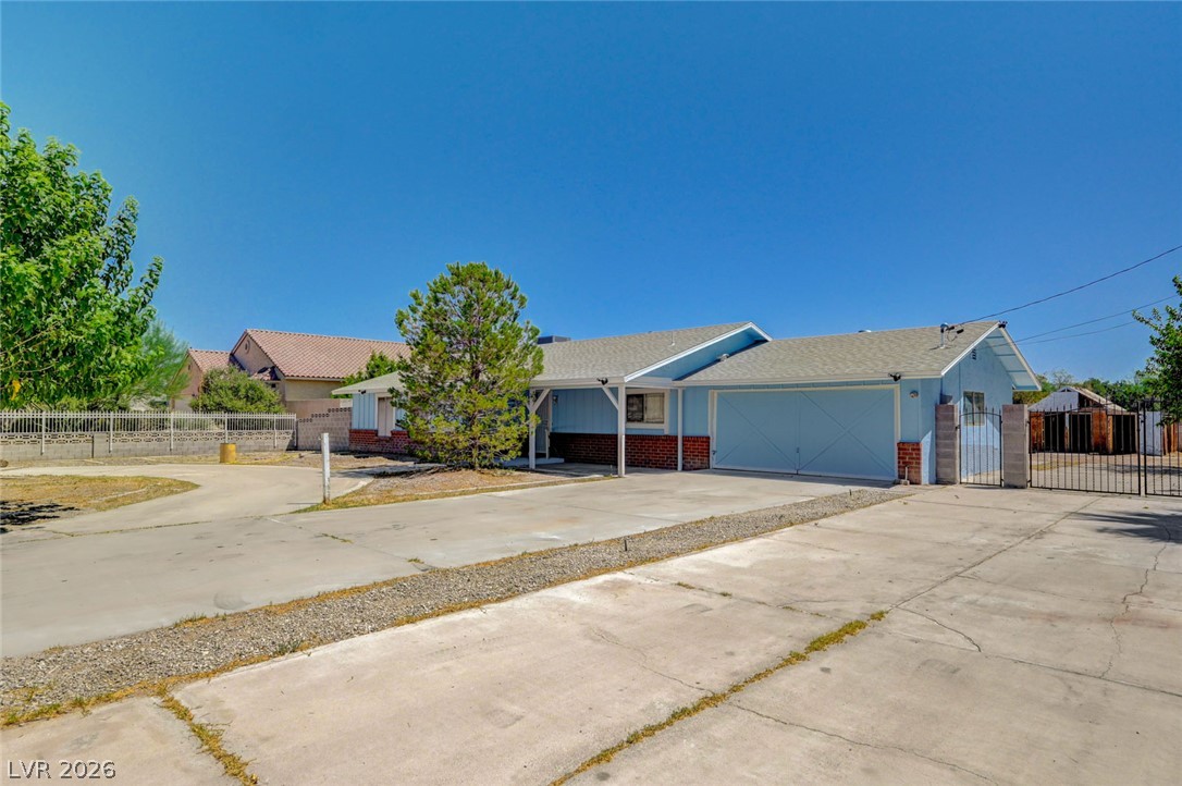 3660 Thom Boulevard Property Photo 5