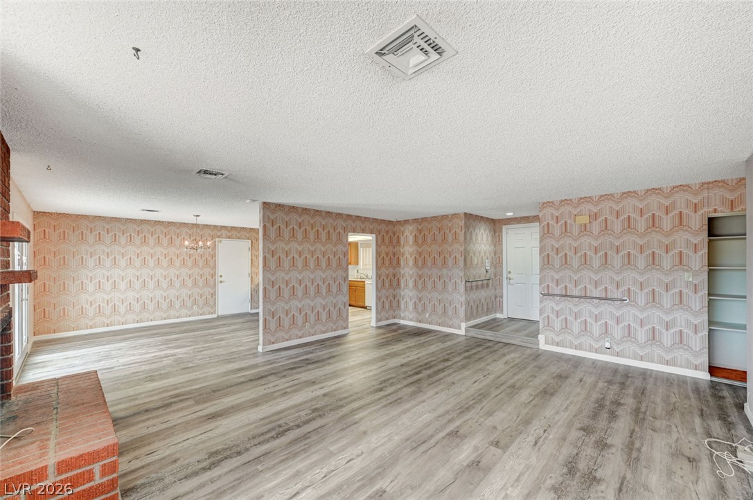 3660 Thom Boulevard Property Photo 9