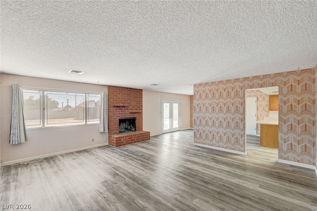 3660 Thom Boulevard Property Photo 10