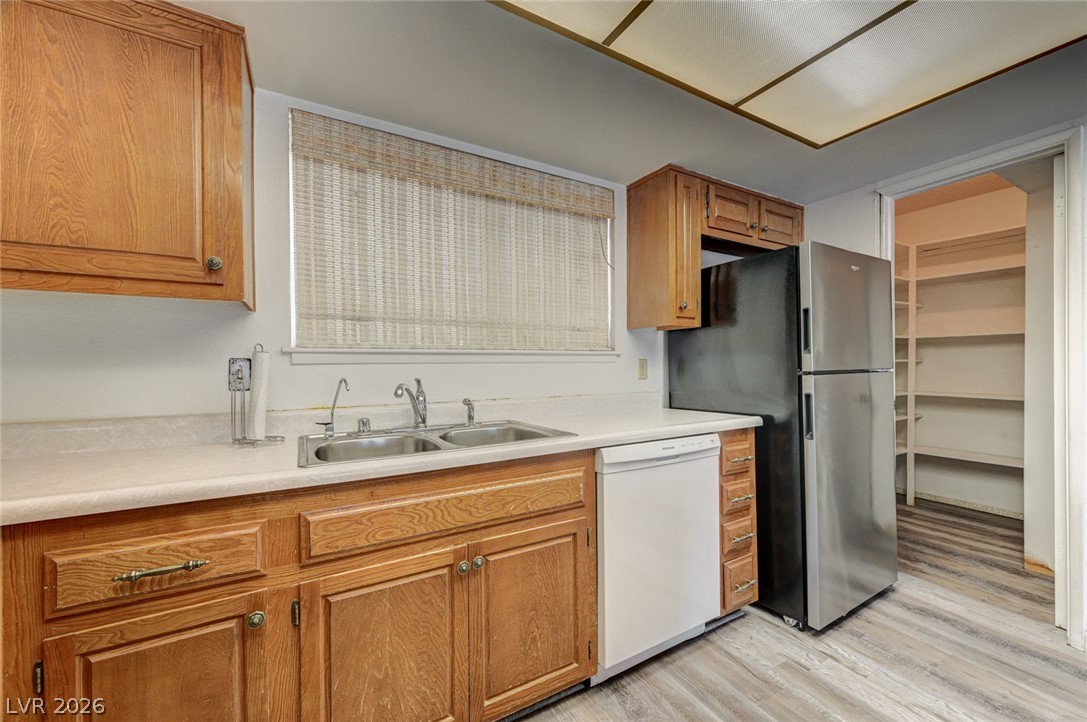 3660 Thom Boulevard Property Photo 23