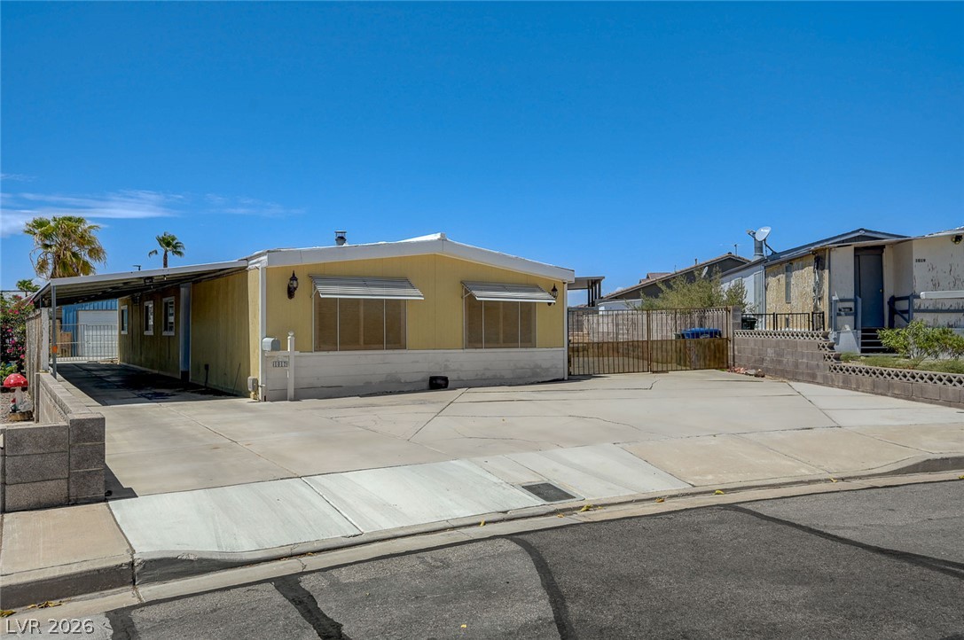 1017 El Camino Circle Property Photo 2