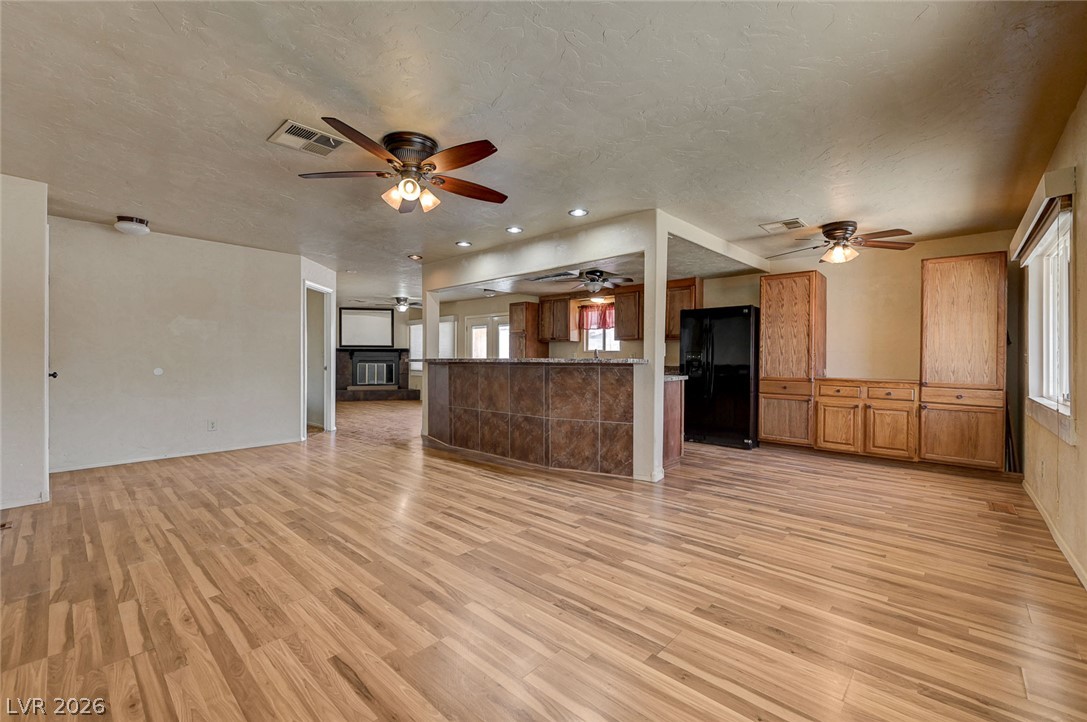 1017 El Camino Circle Property Photo 7