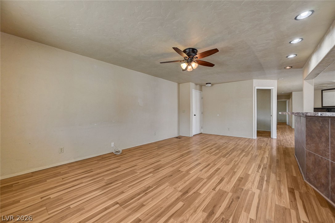 1017 El Camino Circle Property Photo 8