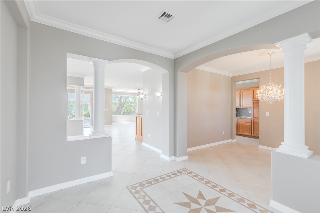 10227 Donde Avenue Property Photo 6