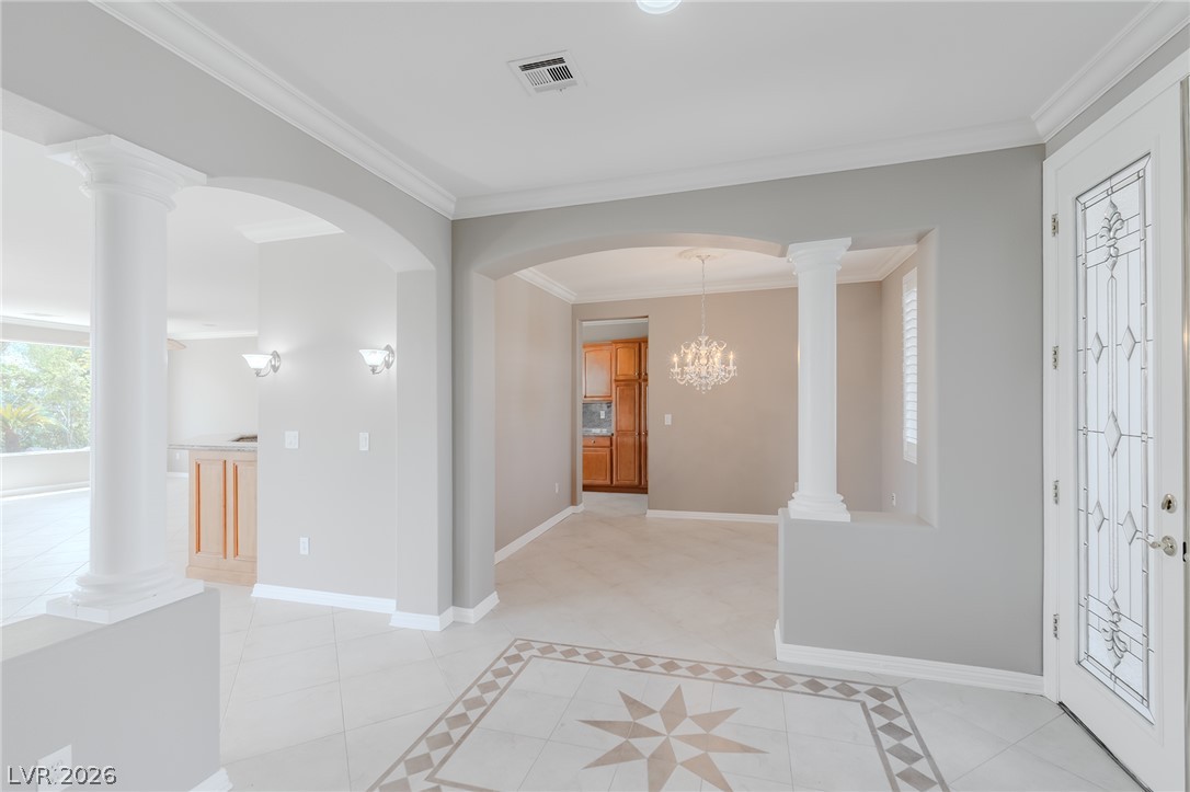 10227 Donde Avenue Property Photo 7