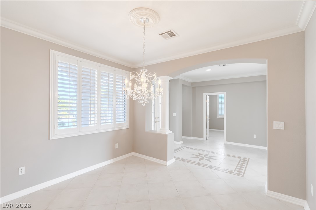 10227 Donde Avenue Property Photo 8