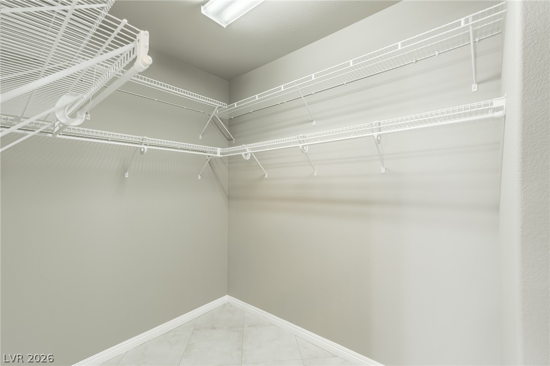 10227 Donde Avenue Property Photo 17