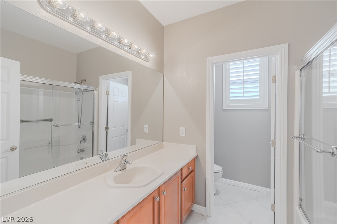 10227 Donde Avenue Property Photo 22
