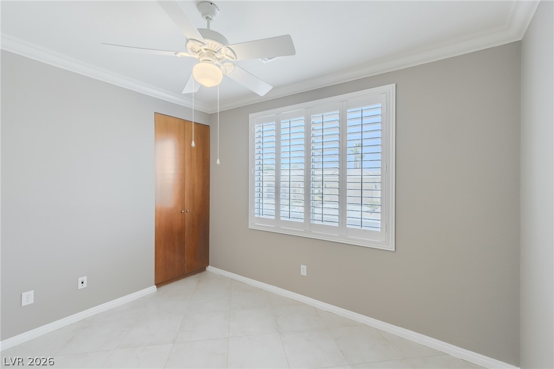 10227 Donde Avenue Property Photo 23