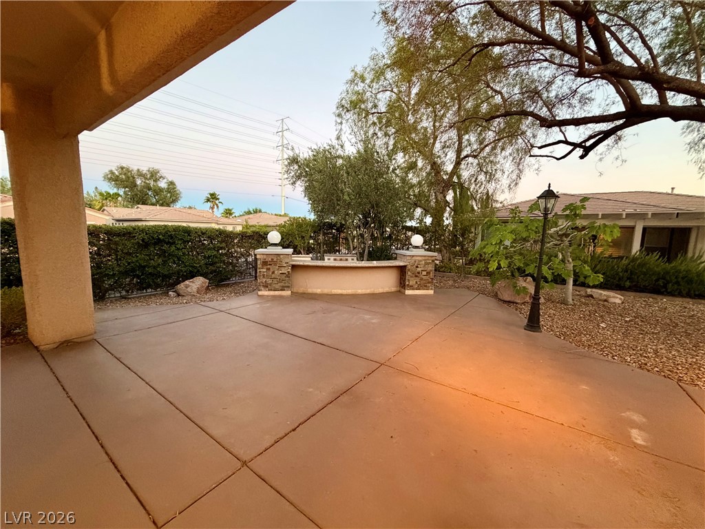 10227 Donde Avenue Property Photo 25