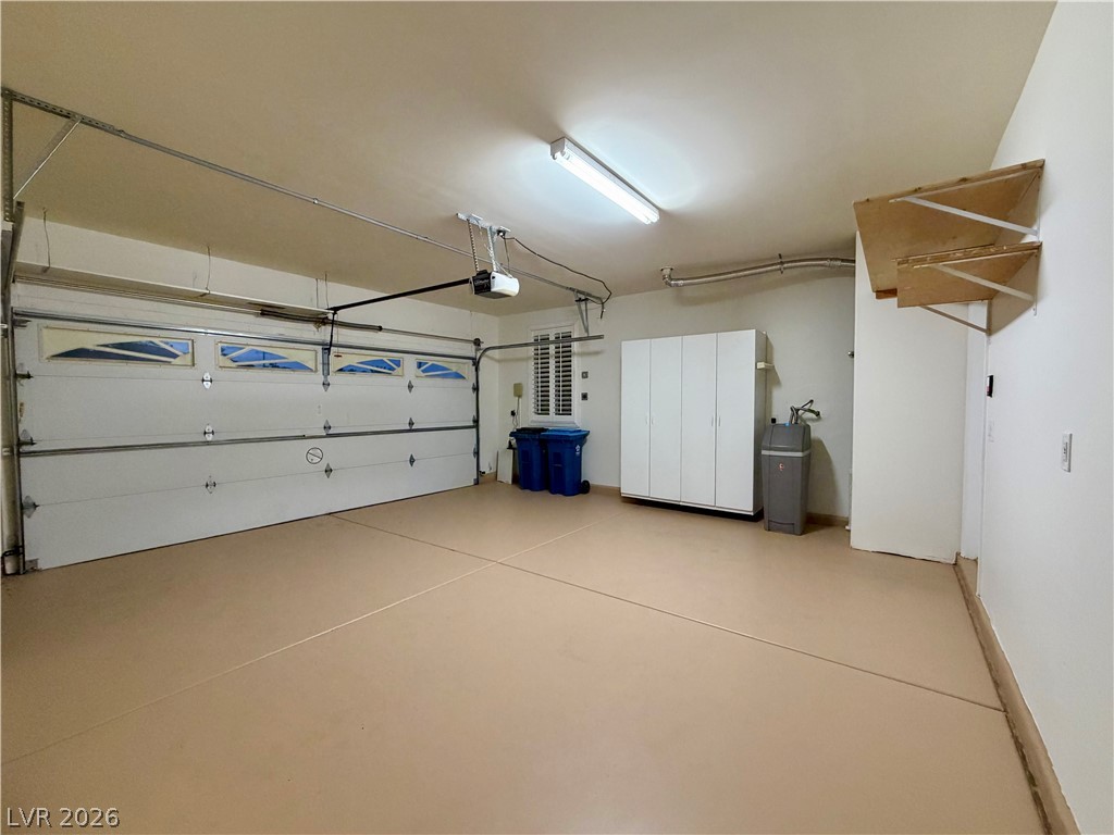 10227 Donde Avenue Property Photo 40