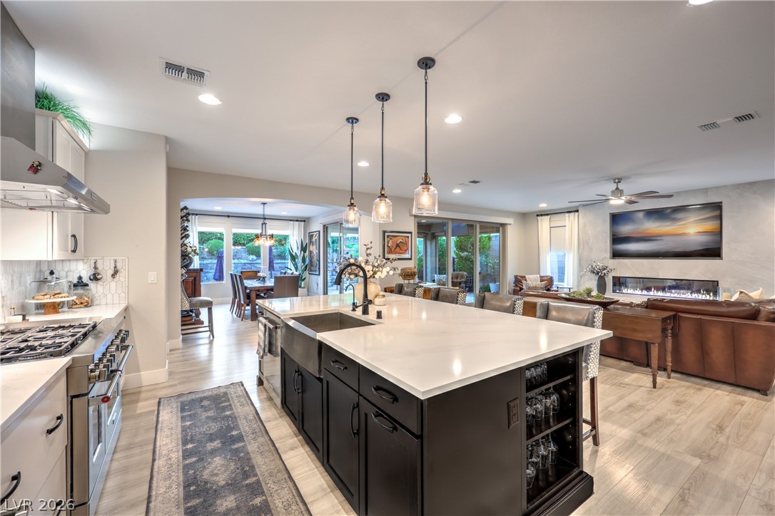 8265 Skye Peak Street Property Photo 19