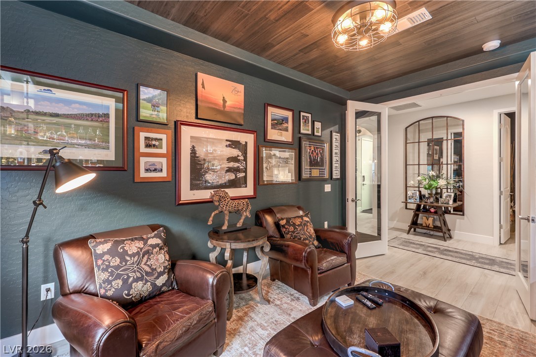 8265 Skye Peak Street Property Photo 29
