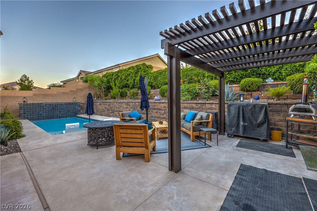 8265 Skye Peak Street Property Photo 43