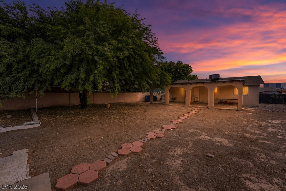 3712 Loyola Street Property Photo 2