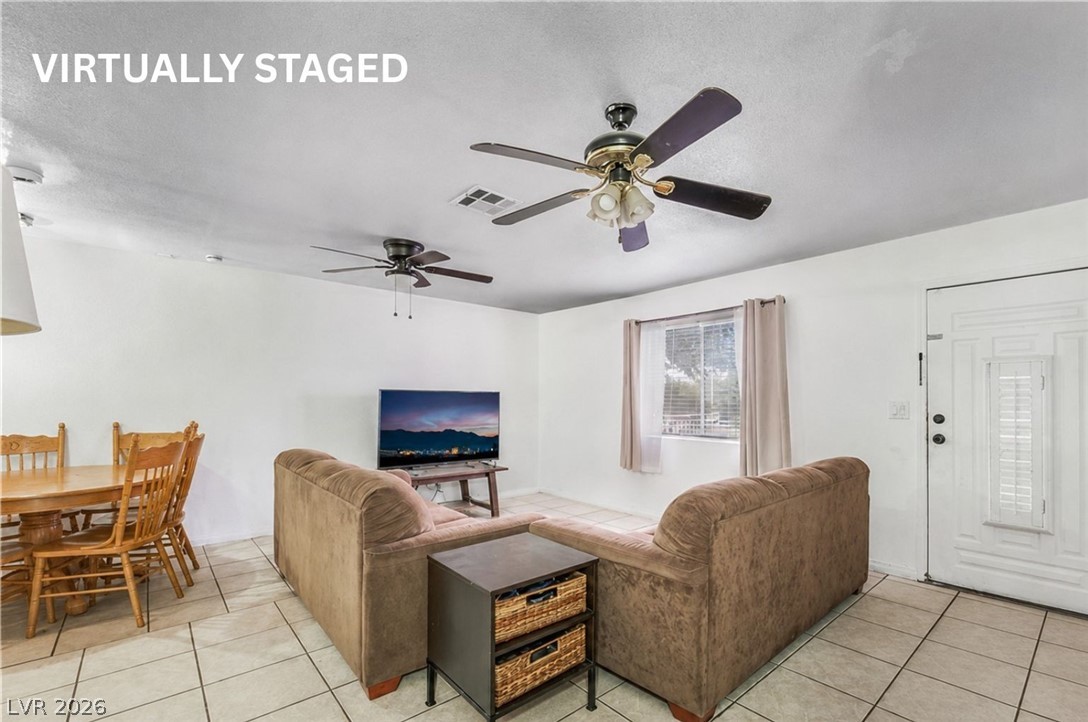 3712 Loyola Street Property Photo 4