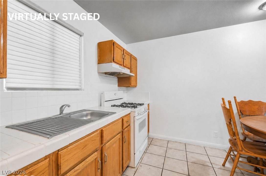 3712 Loyola Street Property Photo 8