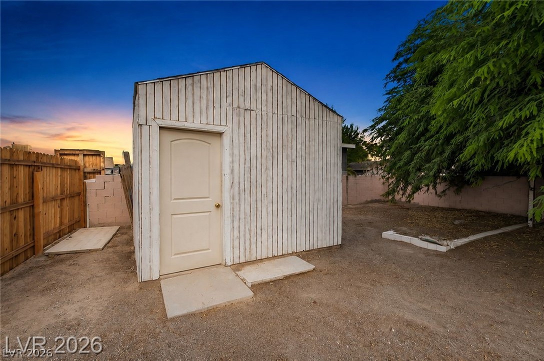 3712 Loyola Street Property Photo 35