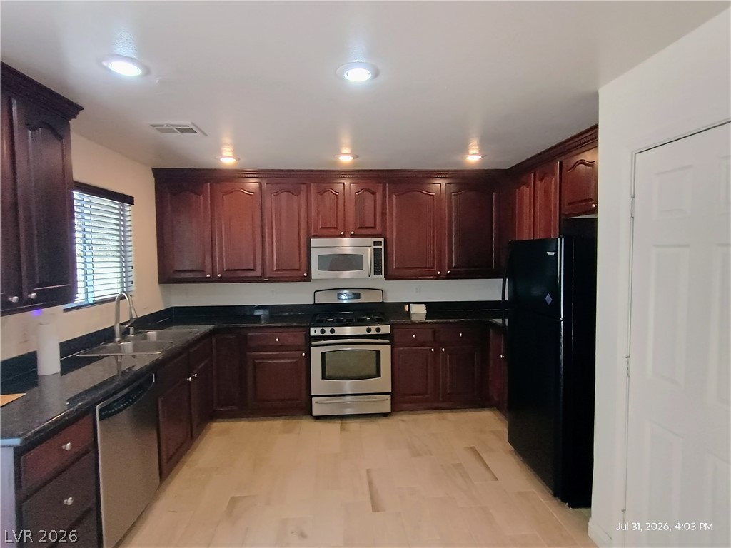 5846 Abbey Rose Court Property Photo 4