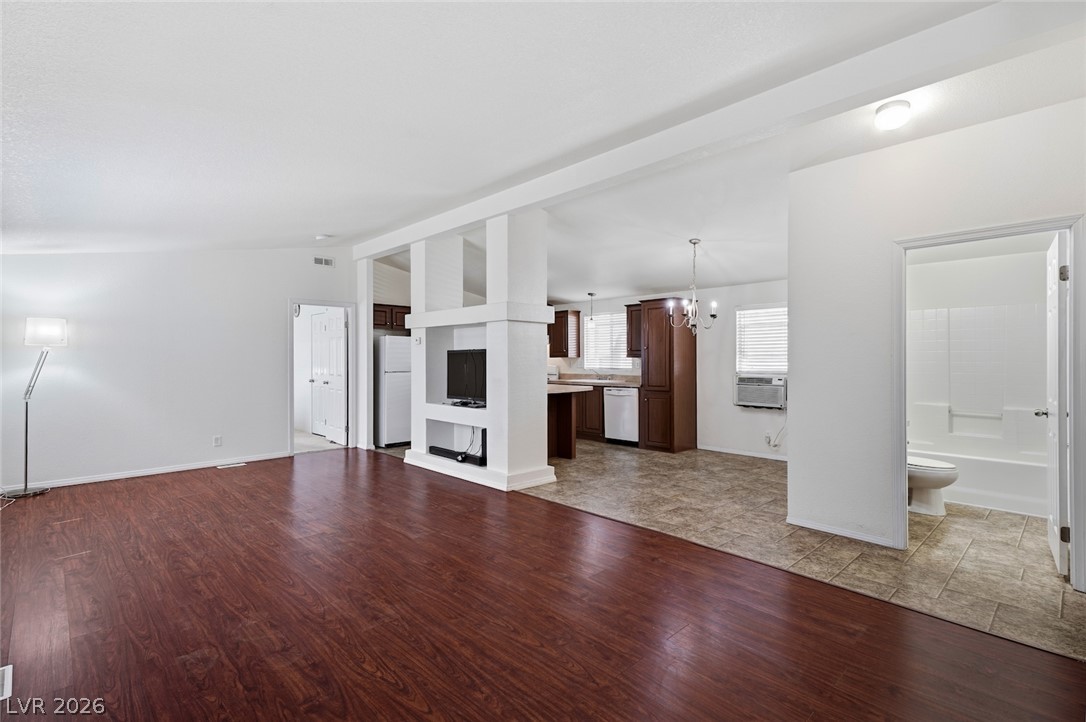 4589 Royal Ridge Boulevard Property Photo 5
