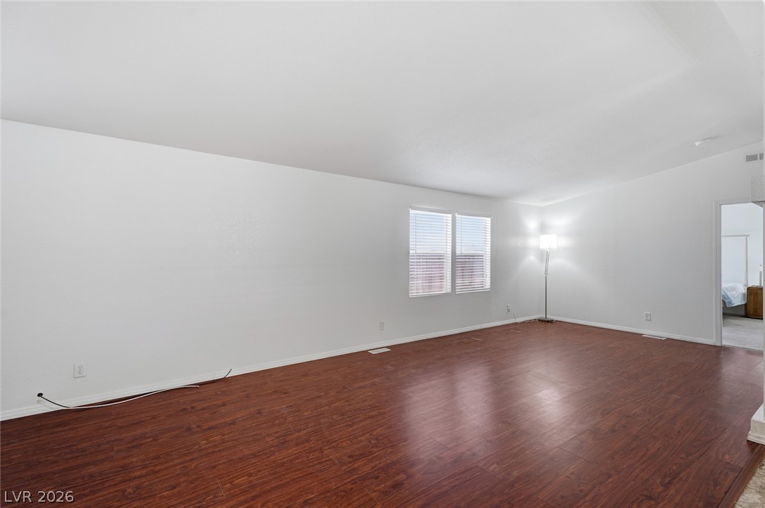 4589 Royal Ridge Boulevard Property Photo 8