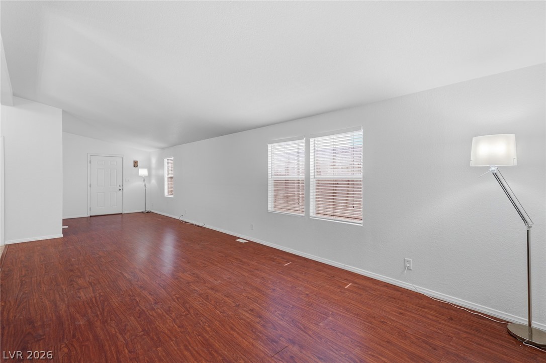 4589 Royal Ridge Boulevard Property Photo 12