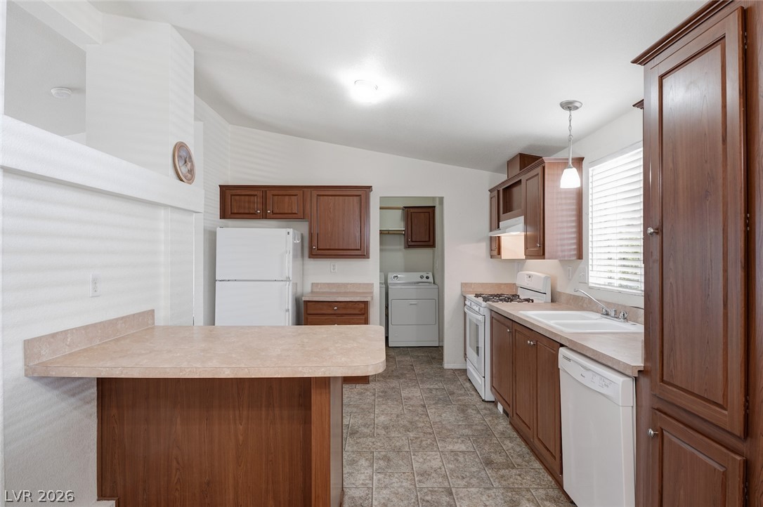 4589 Royal Ridge Boulevard Property Photo 18