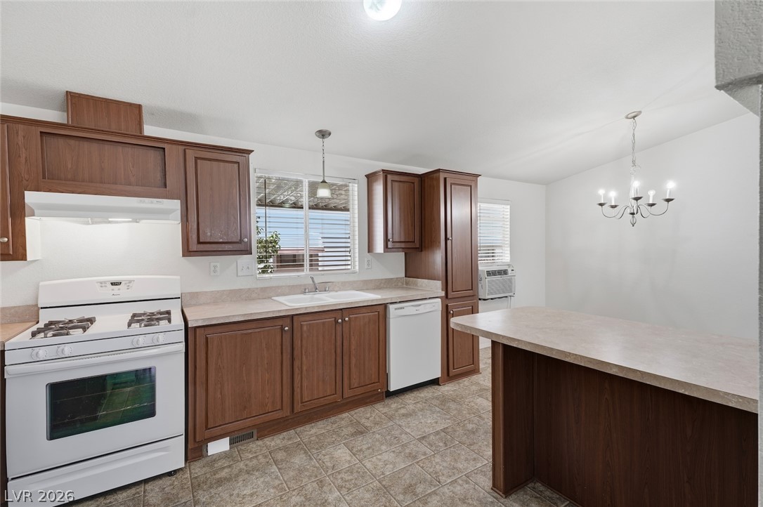 4589 Royal Ridge Boulevard Property Photo 22