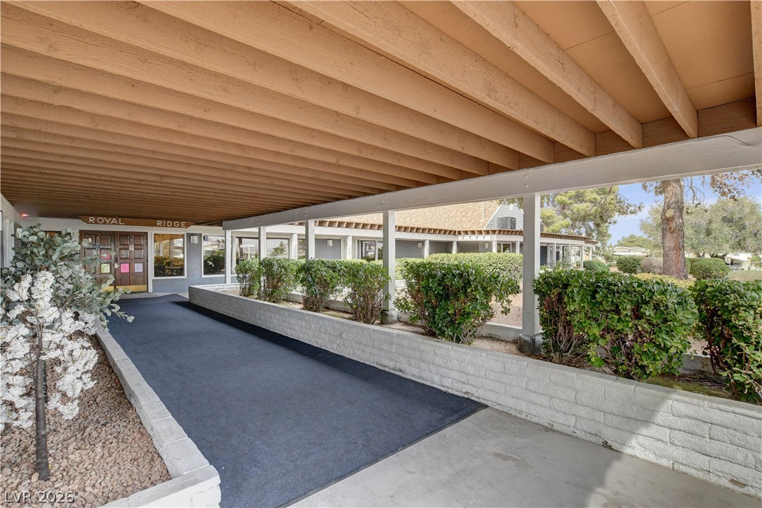 4589 Royal Ridge Boulevard Property Photo 48