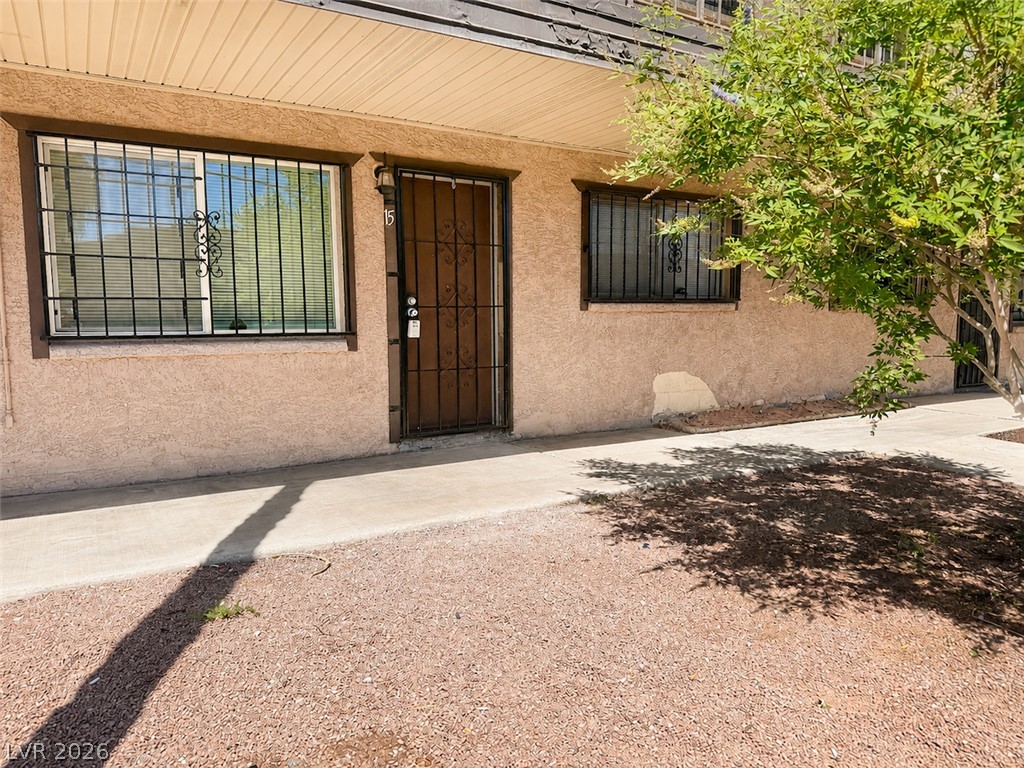 3720 Royal Crest Street 15 Property Photo 5