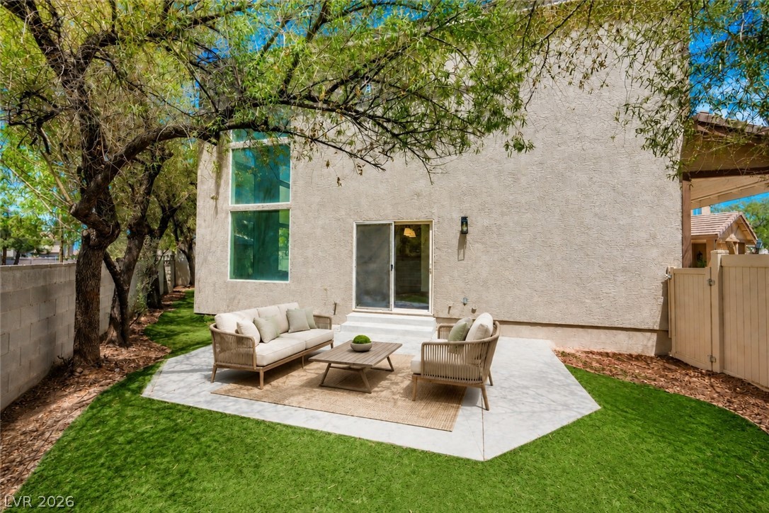 10361 Adams Chase Street Property Photo 4