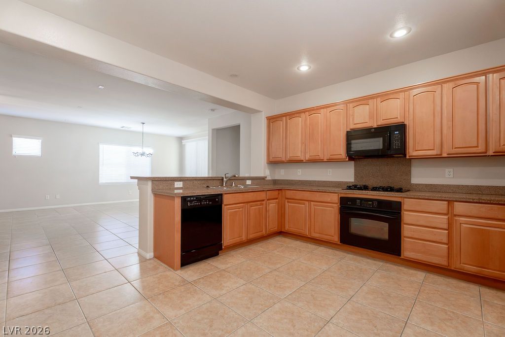4433 Weitzman Place Property Photo 23