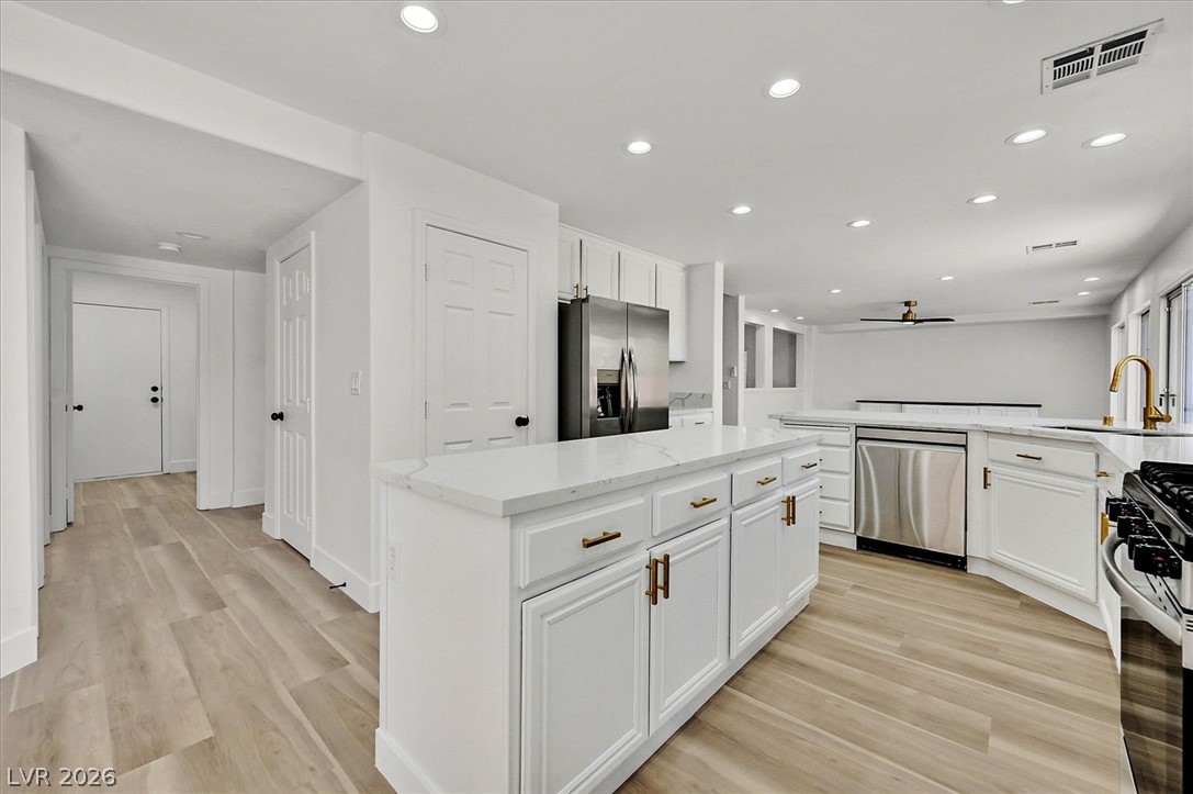 6532 Bright Morning Street Property Photo 3