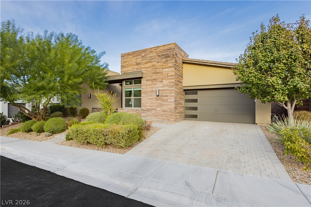 6710 Azimuth Court Property Photo 2