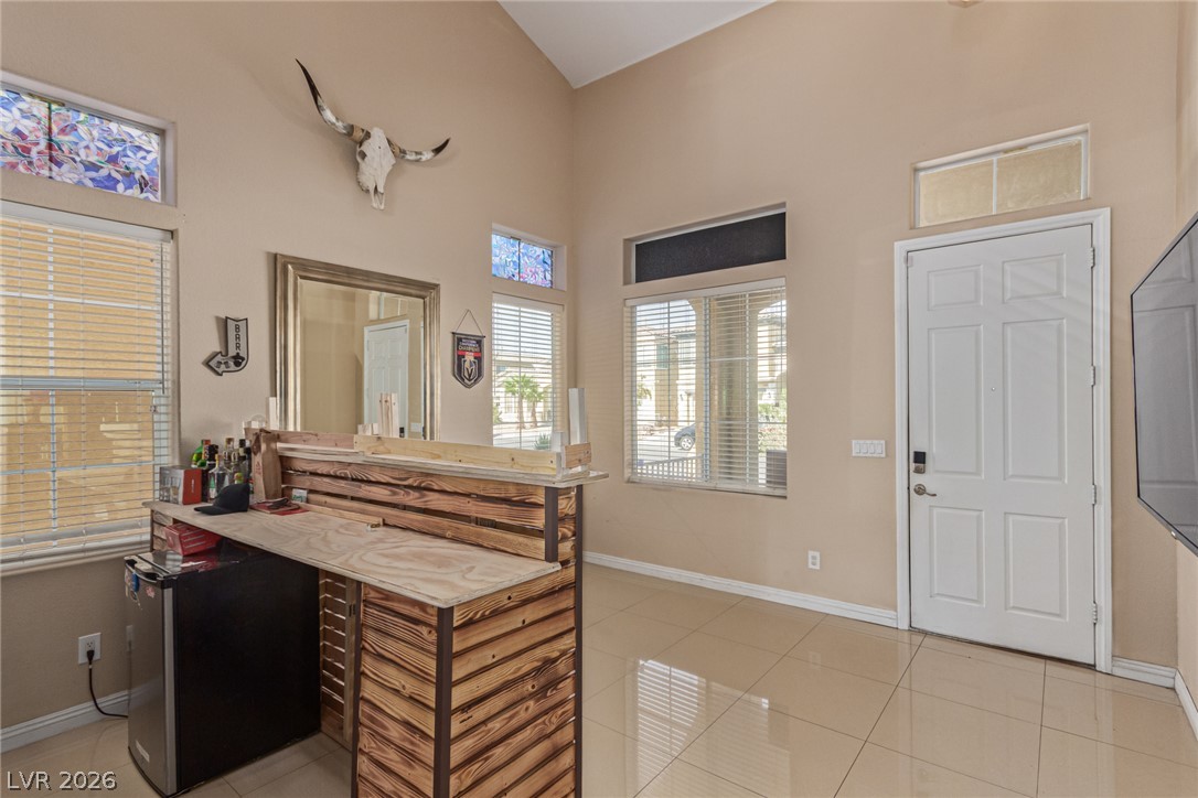 2621 Rainbow Glow Street Property Photo 4
