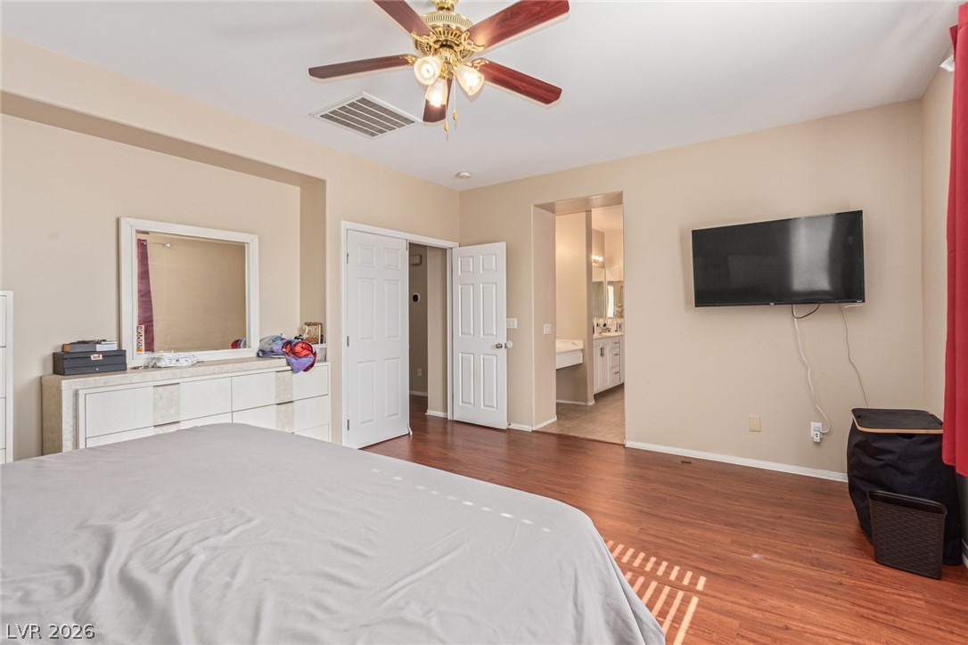 2621 Rainbow Glow Street Property Photo 14