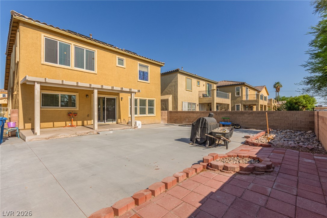 2621 Rainbow Glow Street Property Photo 25