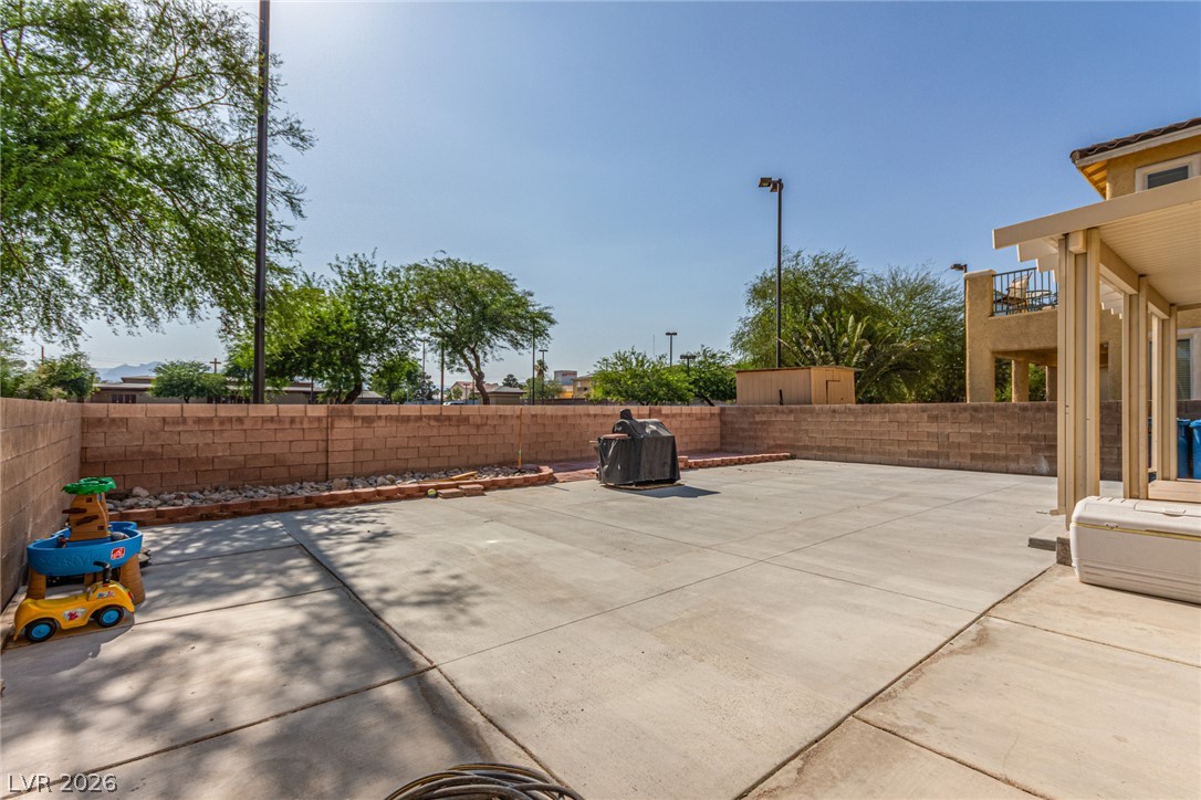 2621 Rainbow Glow Street Property Photo 26
