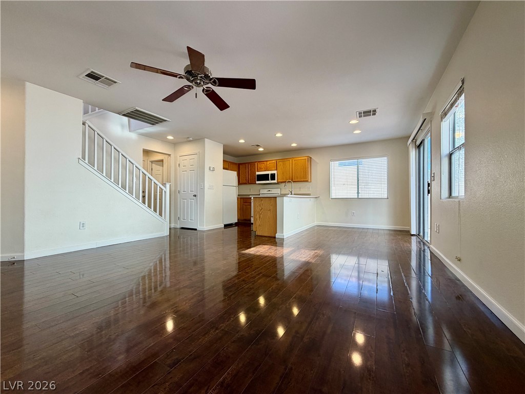 10433 Concetta Avenue Property Photo 4