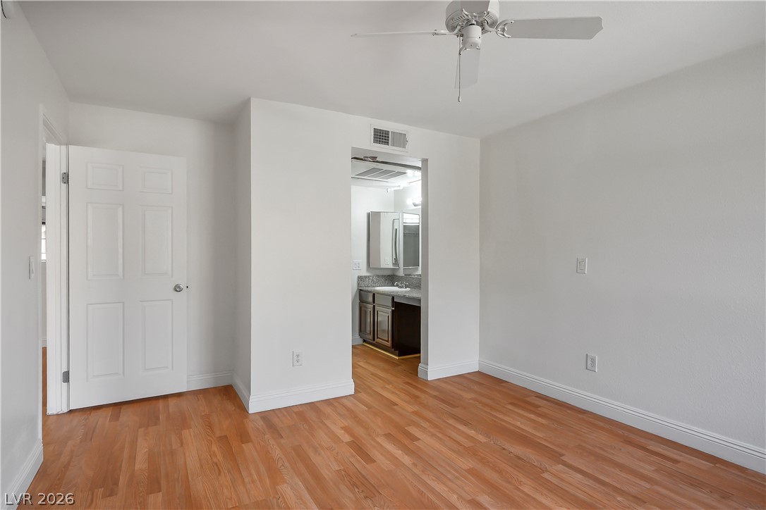 5170 South Jones Boulevard 206 Property Photo 11