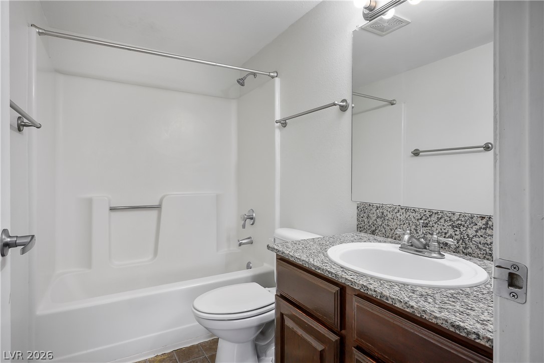 5170 South Jones Boulevard 206 Property Photo 17