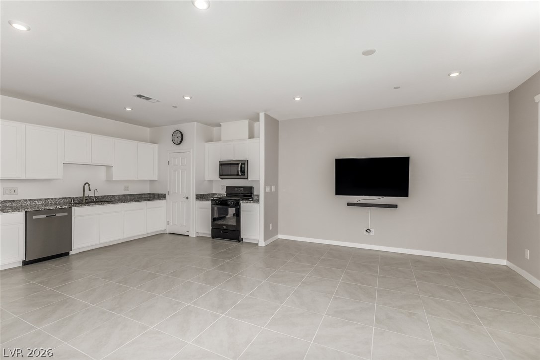1111 Heliodor Avenue Property Photo 12