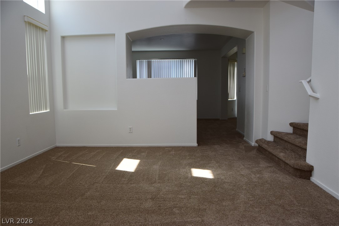 9493 Grove Ridge Avenue Property Photo 4