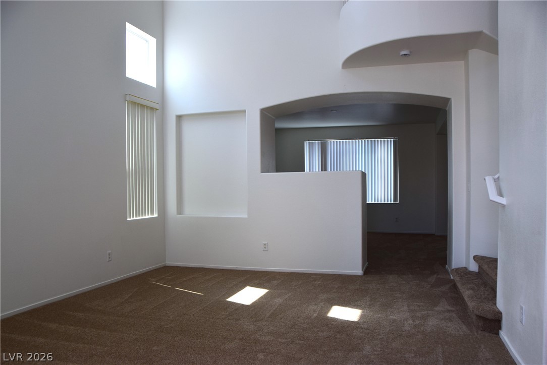 9493 Grove Ridge Avenue Property Photo 5
