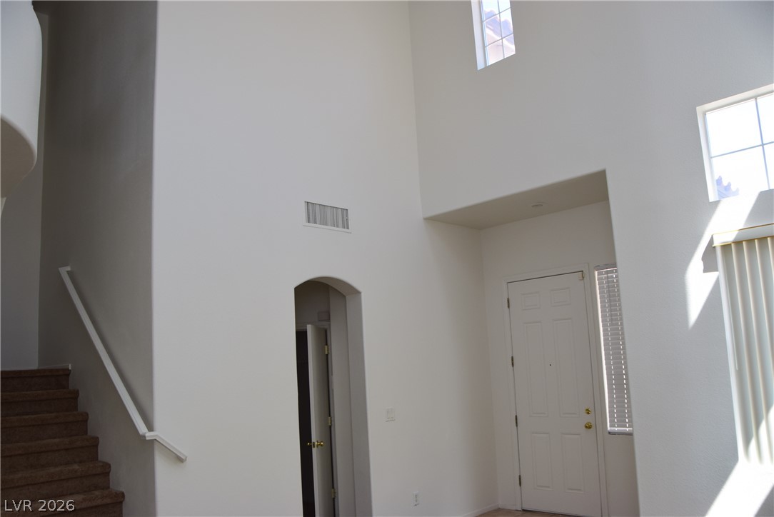 9493 Grove Ridge Avenue Property Photo 7