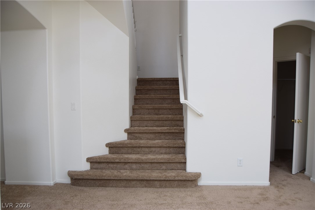 9493 Grove Ridge Avenue Property Photo 12