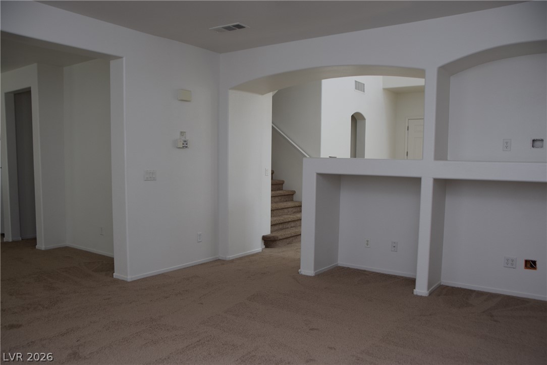 9493 Grove Ridge Avenue Property Photo 14