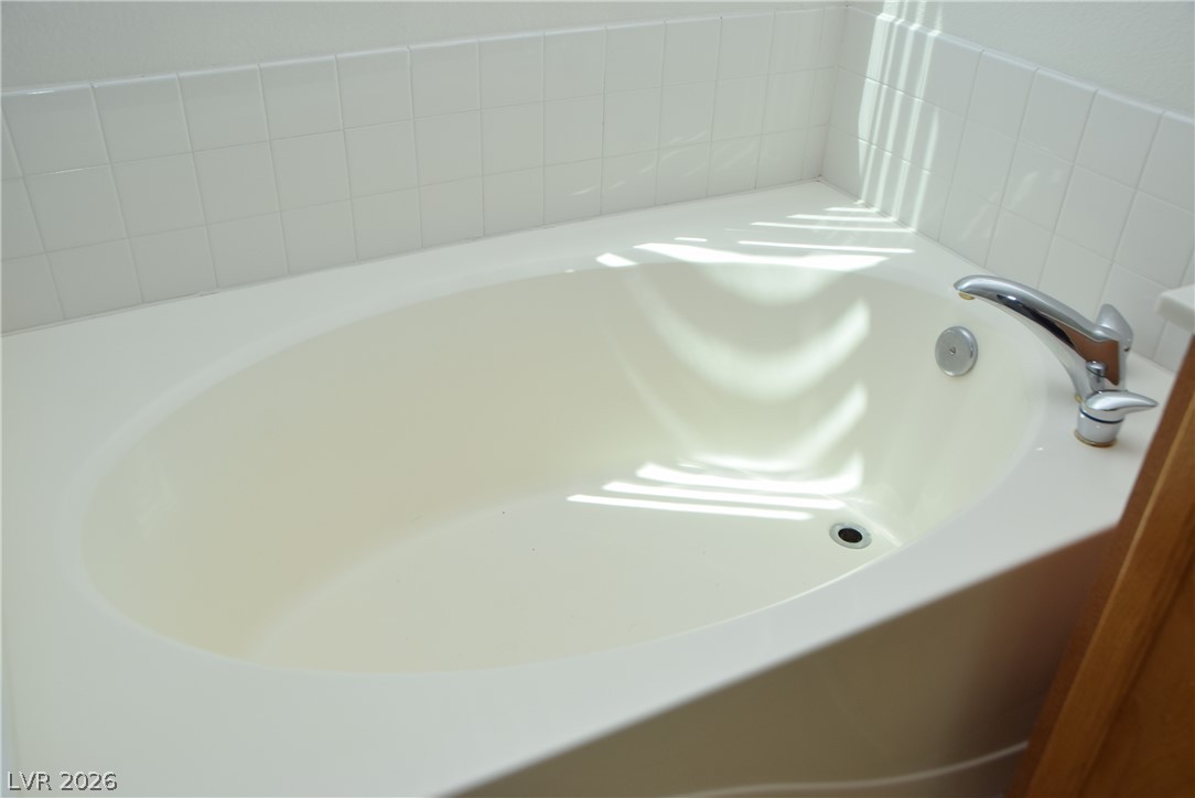 9493 Grove Ridge Avenue Property Photo 32